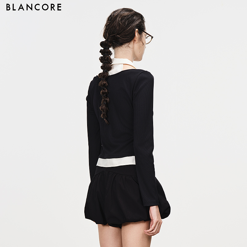 color block cut out zip top