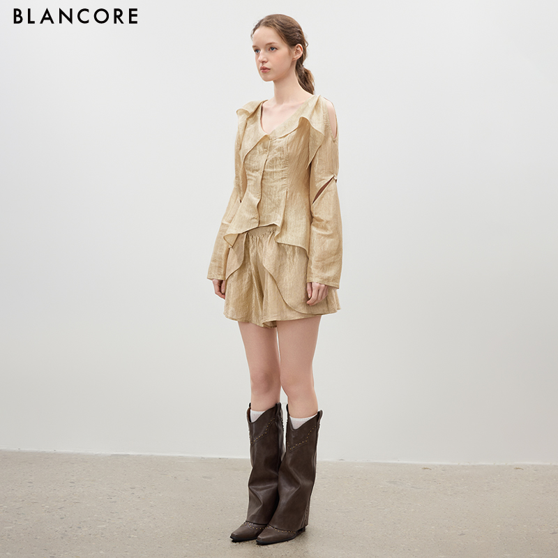 Ruching Ruffle Hem Shorts