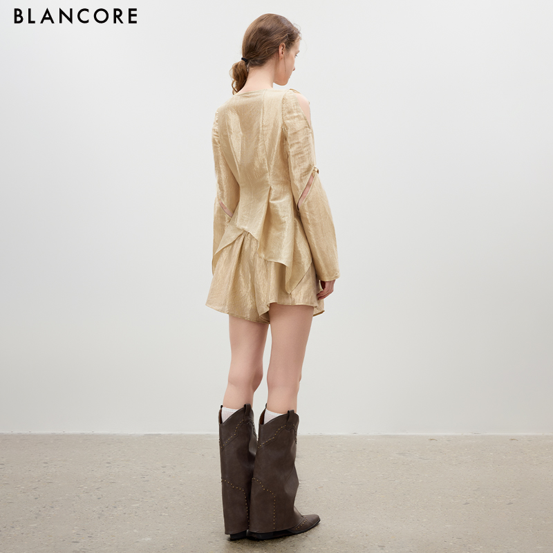 Ruching Ruffle Hem Shorts