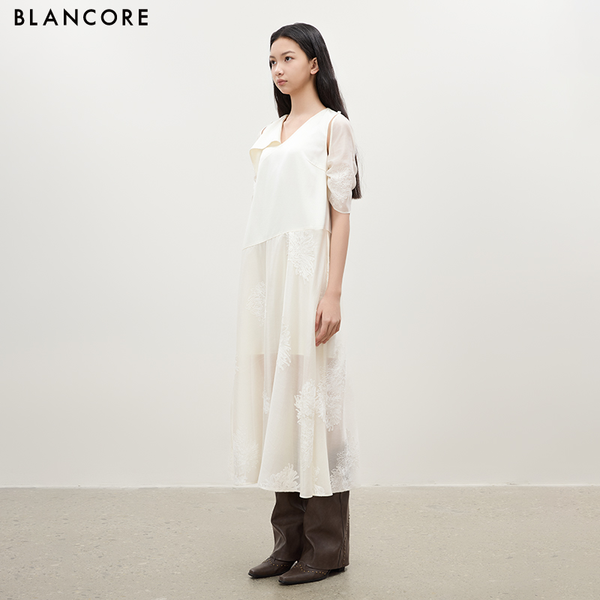 Ribbon Embroidered Dress with Detachable Sleeves