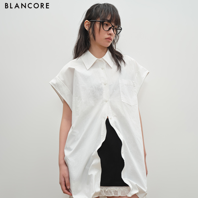 Playful Oversized Shirt with Volume
