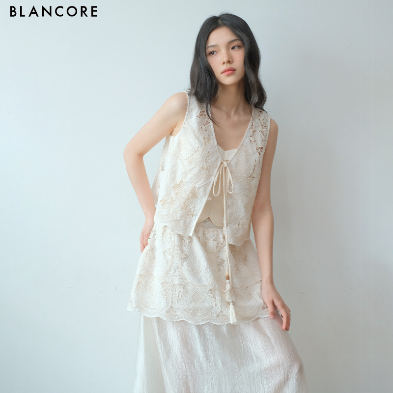 3D Embroidered Mesh Panel Skirt