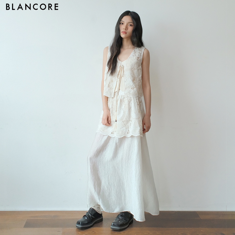 3D Embroidered Mesh Panel Skirt