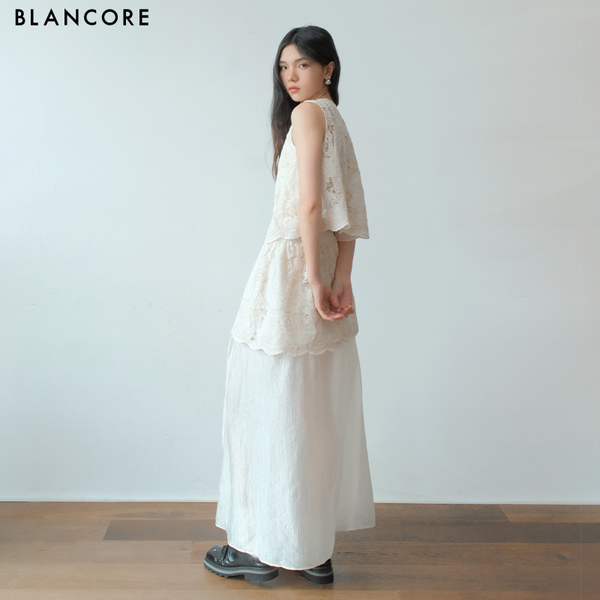 3D Embroidered Mesh Panel Skirt