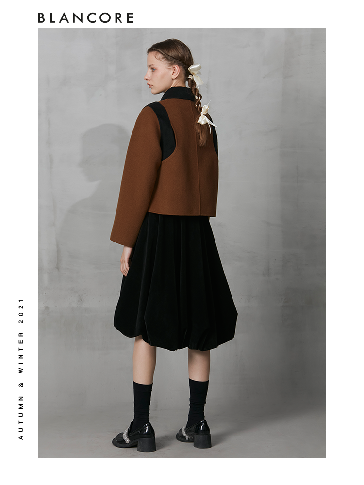 Wool Coat With Black Curved Collar And "Hollow-Out" Shoulder Detail