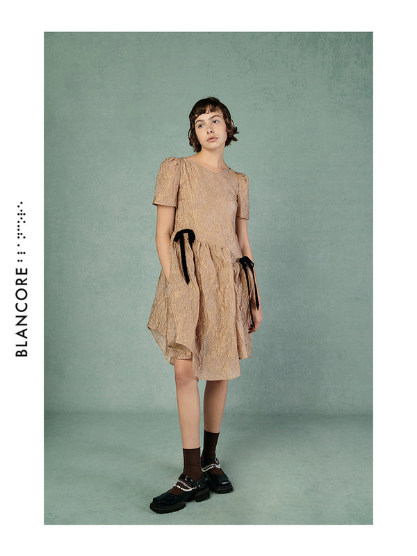 TEXTURED YARN A-SHAPE DRESS