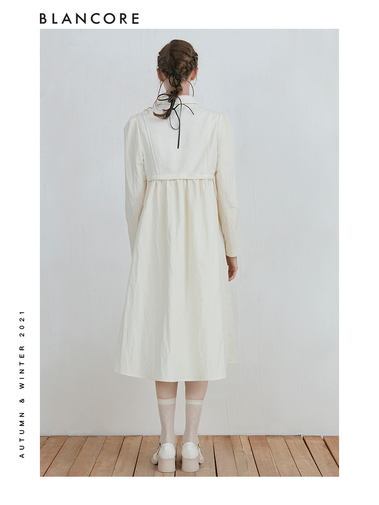 High-Waist Trench With Wide Bottum Detail