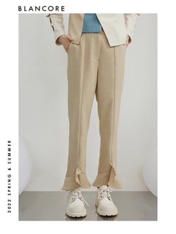 Tapered trousers with ankle detail