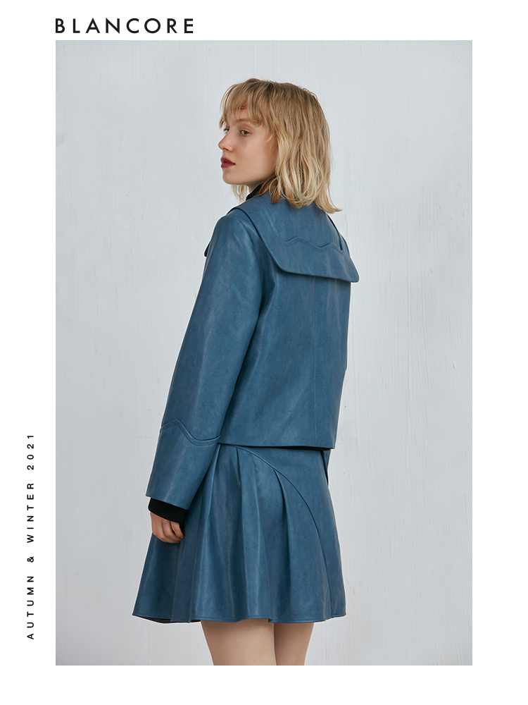 Blue leather pleated skirt deals
