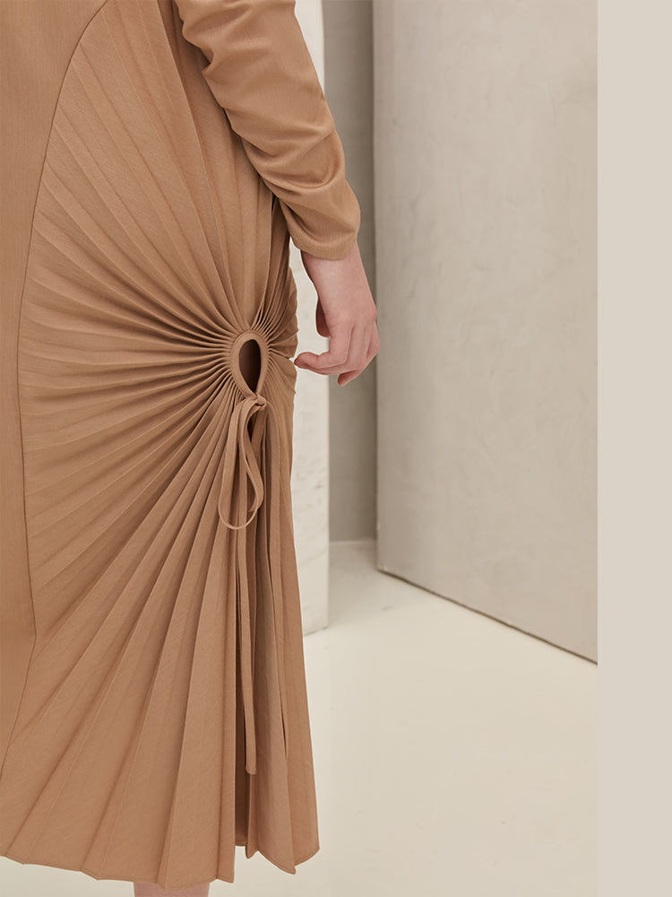 Pleats Panelled V-neck Dress