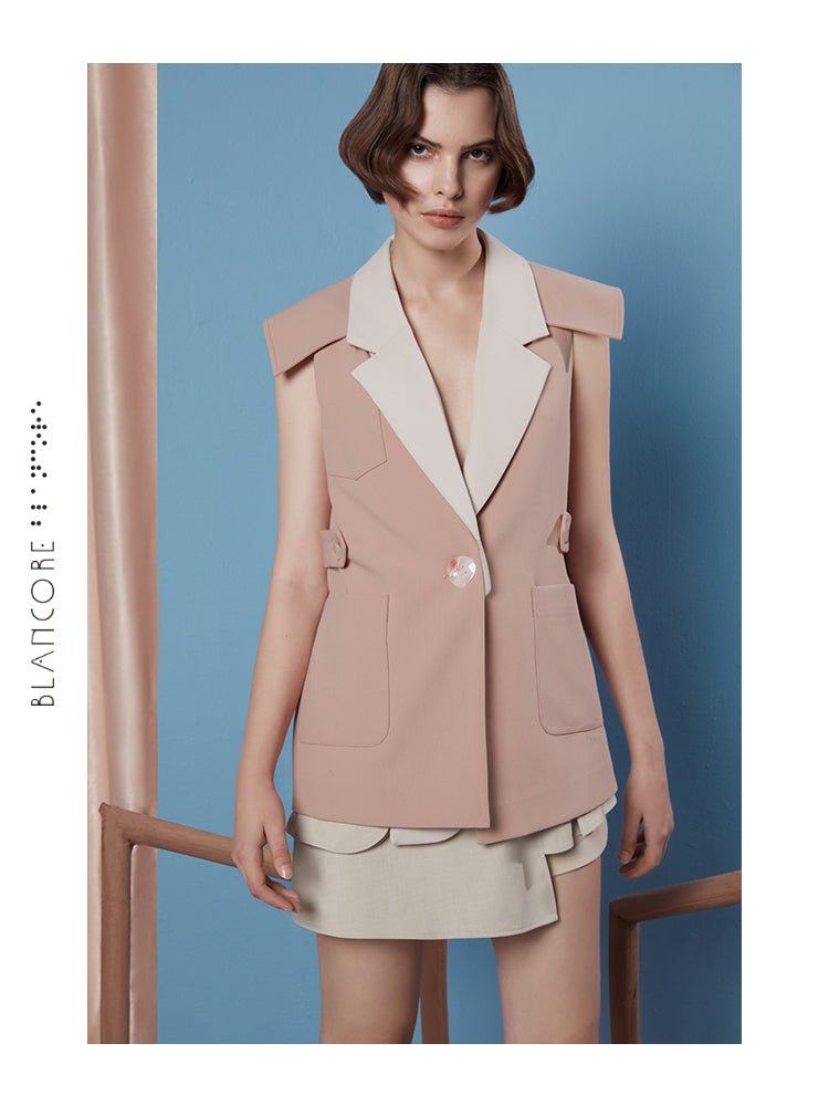 WIDE-SHOULDER RECONSTRUCTED PLAKET VEST