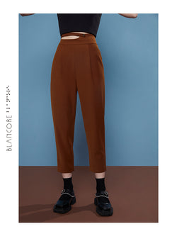 WAISTED CONSTRUCTED HIP TROUSER