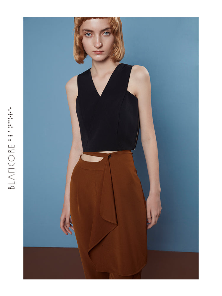 LARGE COLLAR VEST TOP