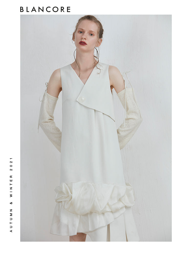 V-neck Seashell Dress With Ruffle Pleated Bottom Detail