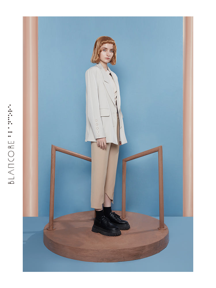 LINE SPLIT BLAZER