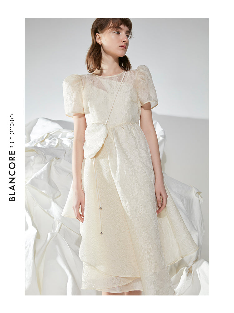 OVERLAPPING VOLUME DRESS
