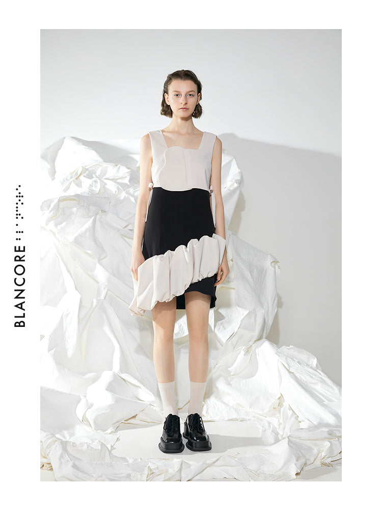 GEOMETRIC STITCHING VOLUME DRESS
