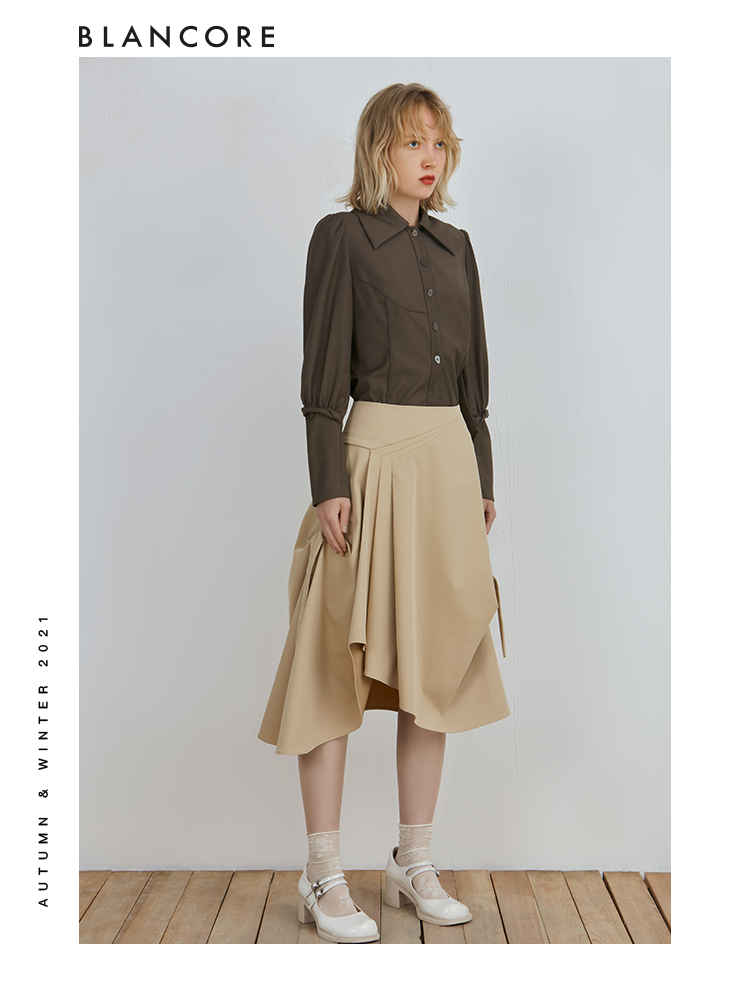Fitted Blouse With Loose Balloon Long Sleeve