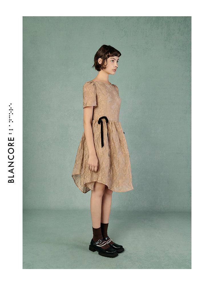 TEXTURED YARN A-SHAPE DRESS