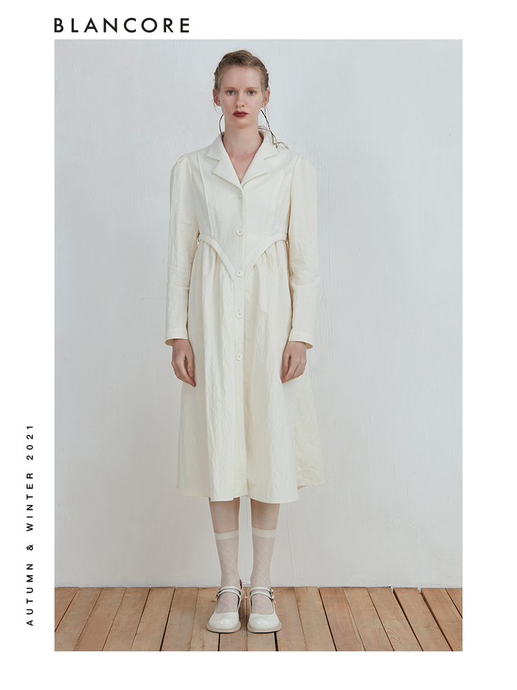 High-Waist Trench With Wide Bottum Detail