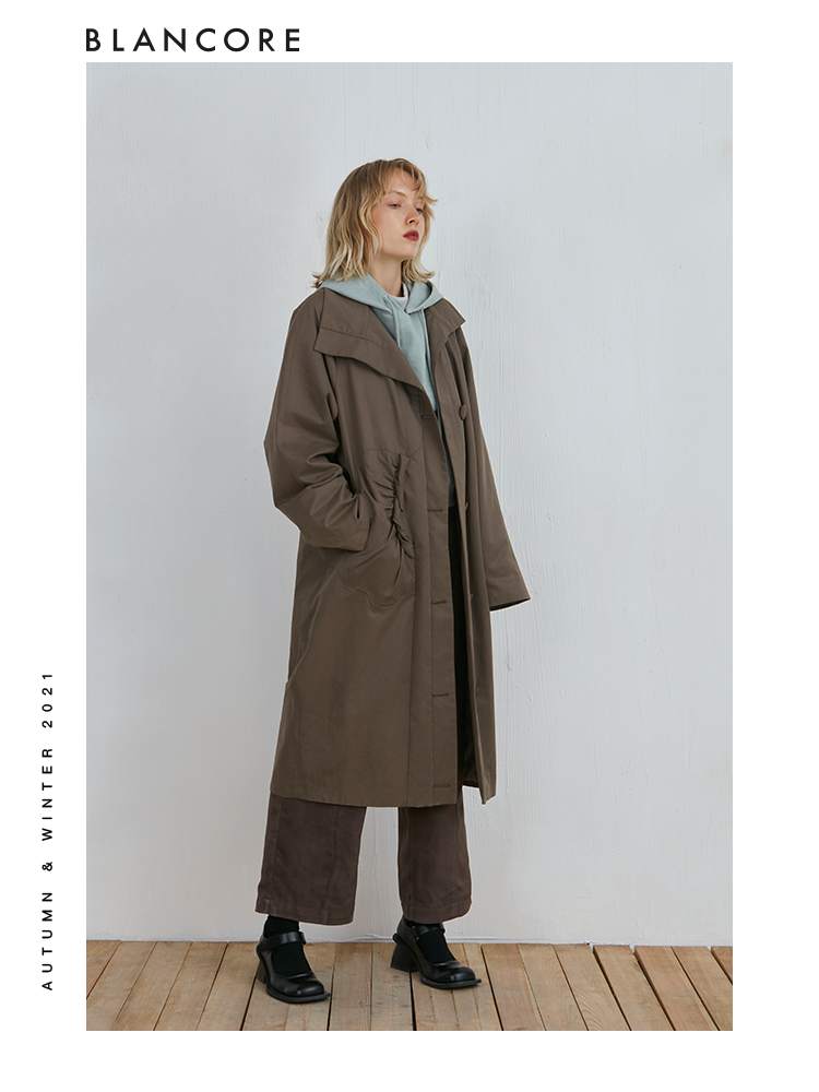 Curve Panelled Tulip Shape Trench