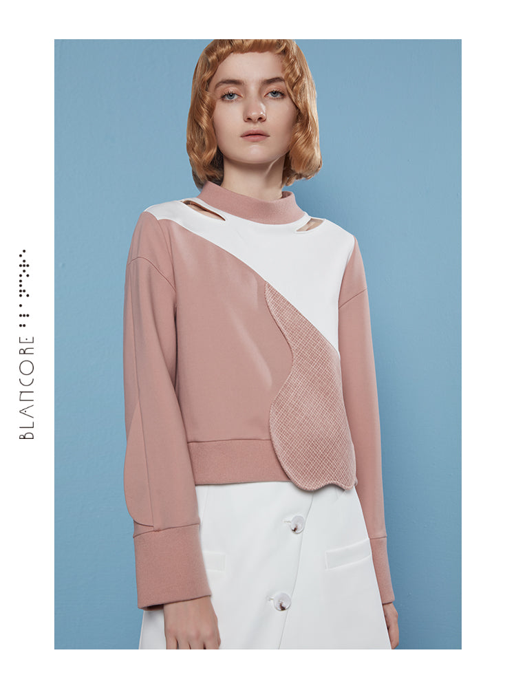 CURVED SPLIT CROPPED SWEATER