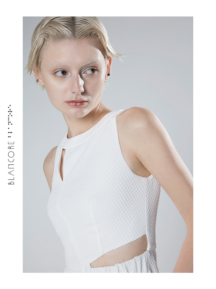 ASYMMETRICAL DRESS WITH HOLLOWN-OUT WAIST