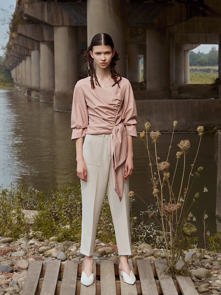 PLEATED TOP WITH LANTERN SLEEVE