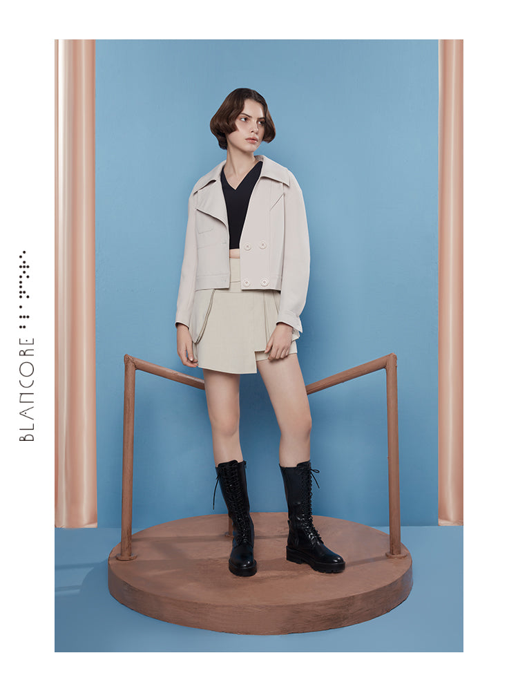 CURVED SPLIT CROPPED JACKET