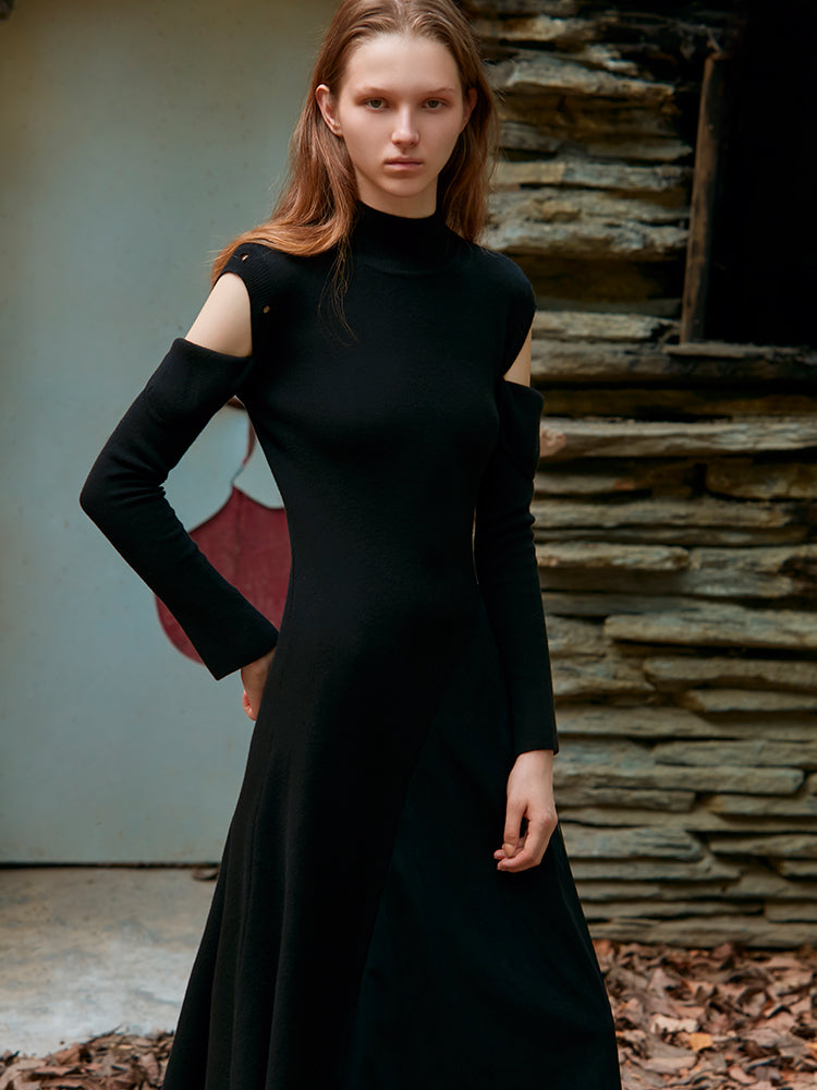 PANELED KINTTED DRESS WITH DETACHABLE SLEEVE