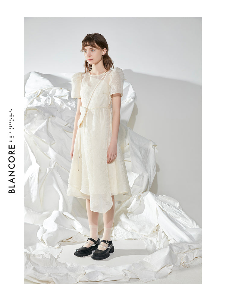 OVERLAPPING VOLUME DRESS