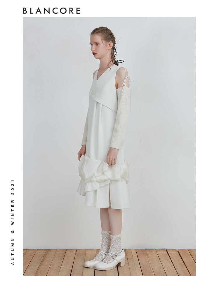 V-neck Seashell Dress With Ruffle Pleated Bottom Detail