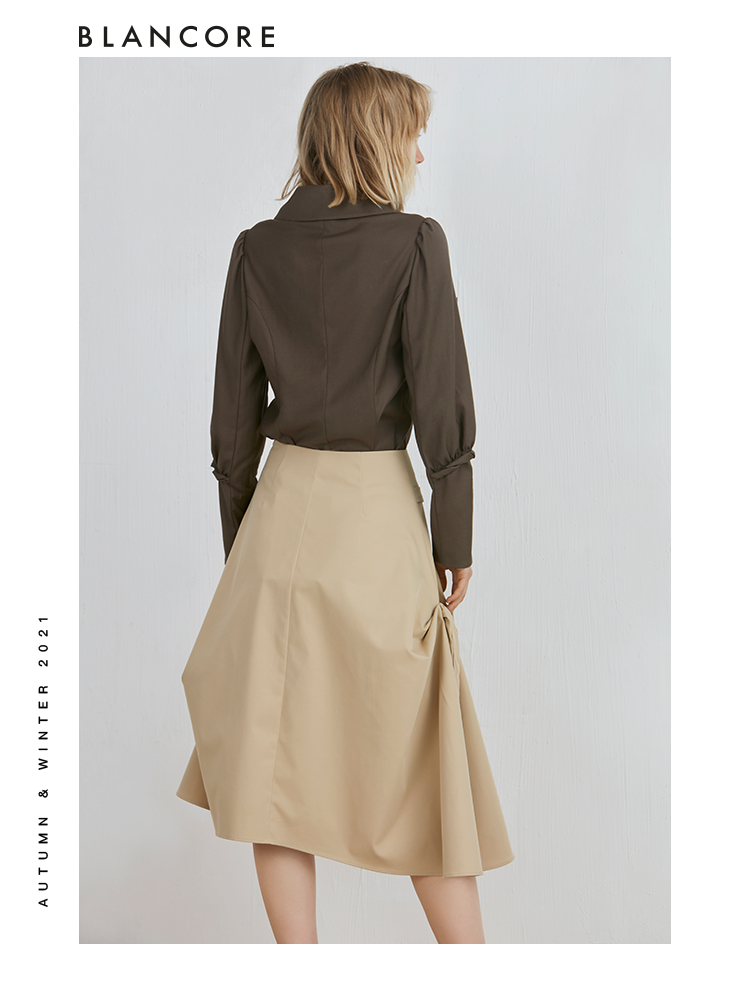 Fitted Blouse With Loose Balloon Long Sleeve