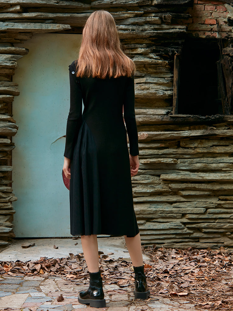 PANELED KINTTED DRESS WITH DETACHABLE SLEEVE