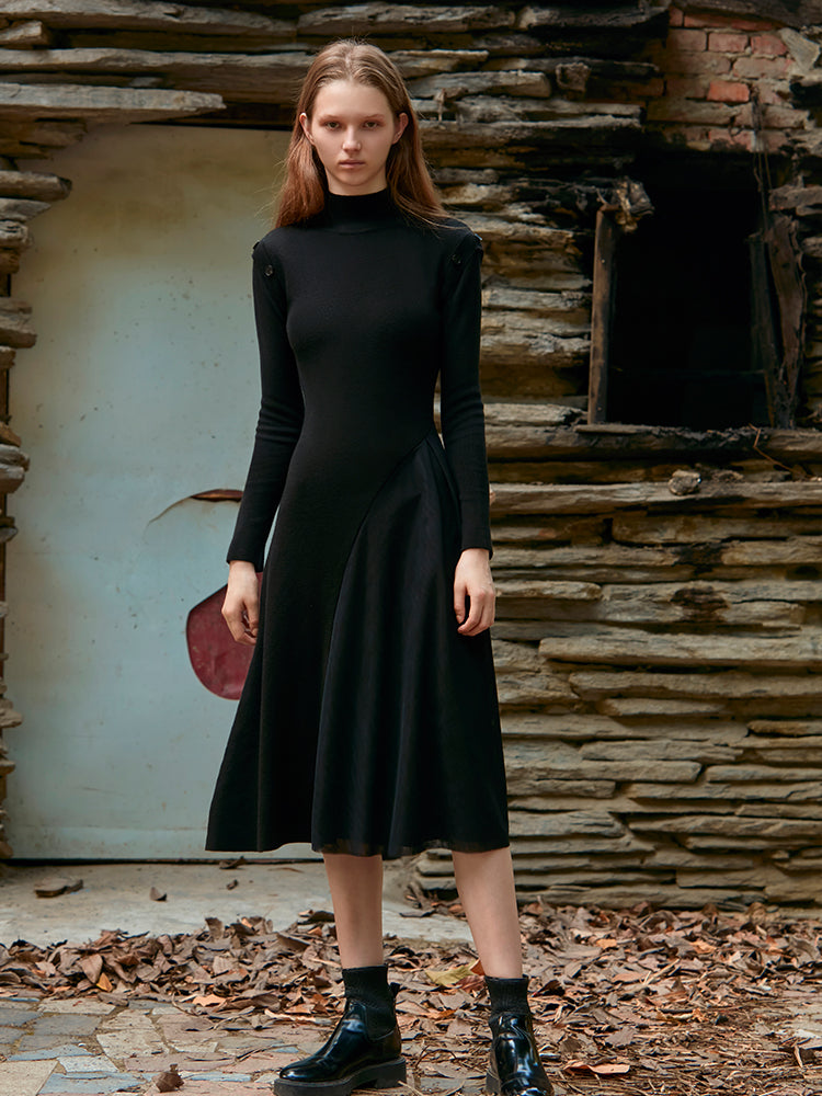 PANELED KINTTED DRESS WITH DETACHABLE SLEEVE