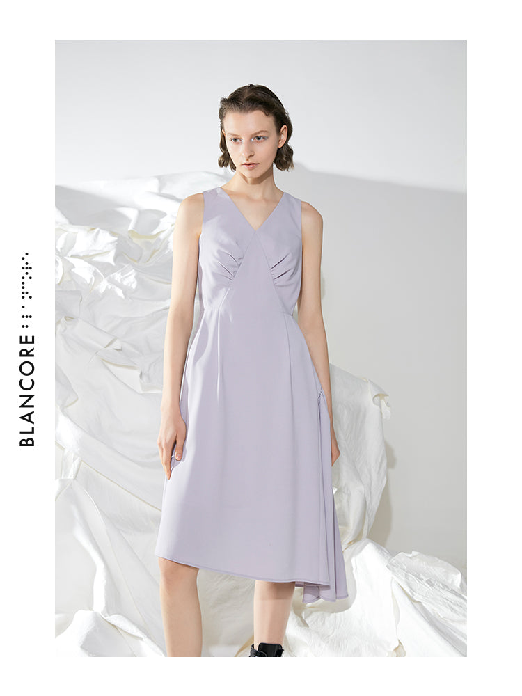 V-NECK PLEATED VOLUME DRESS