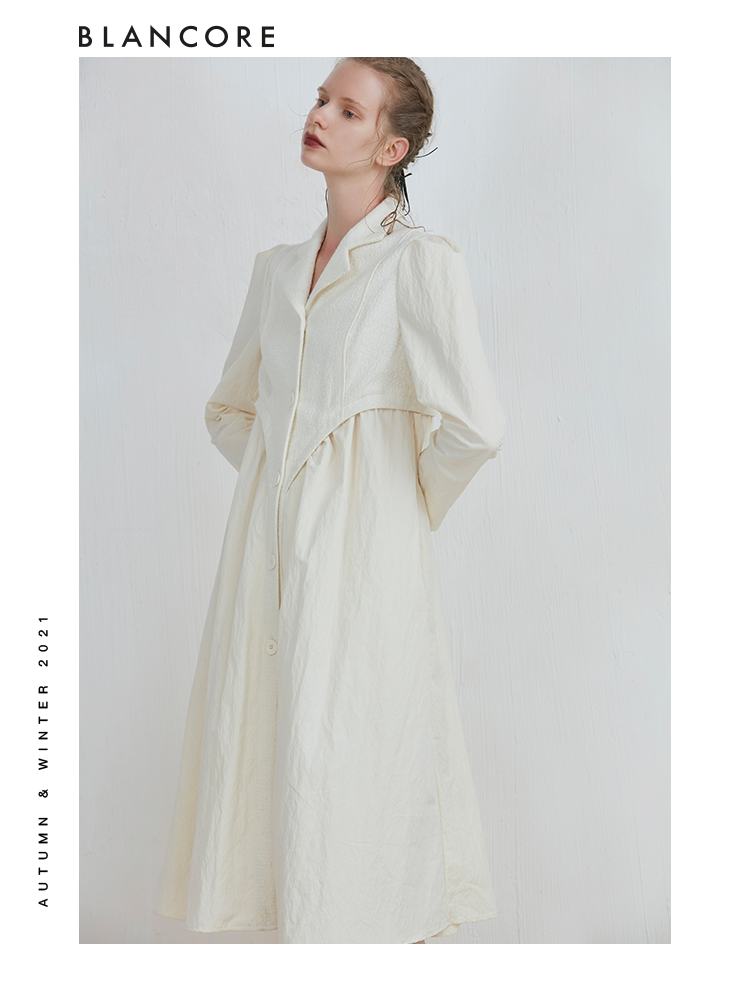 High-Waist Trench With Wide Bottum Detail