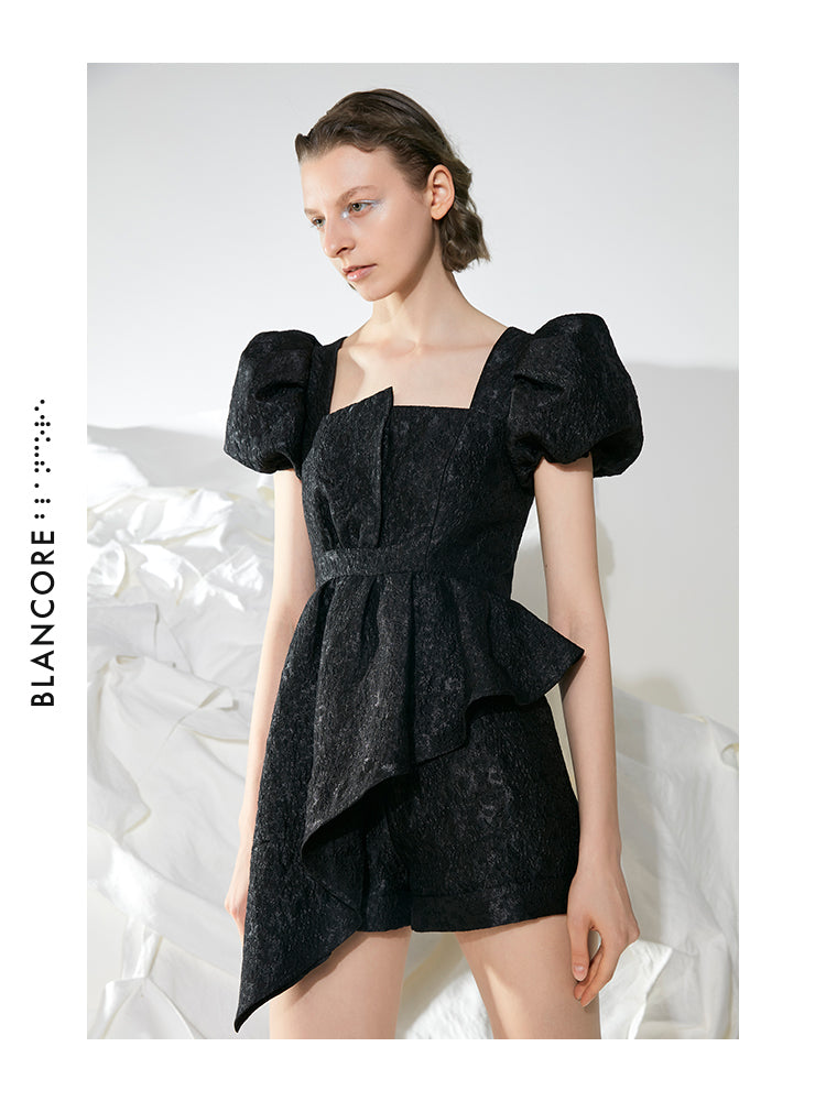 SQUARE COLLAR WAISTED VOLUME JUMPSUIT