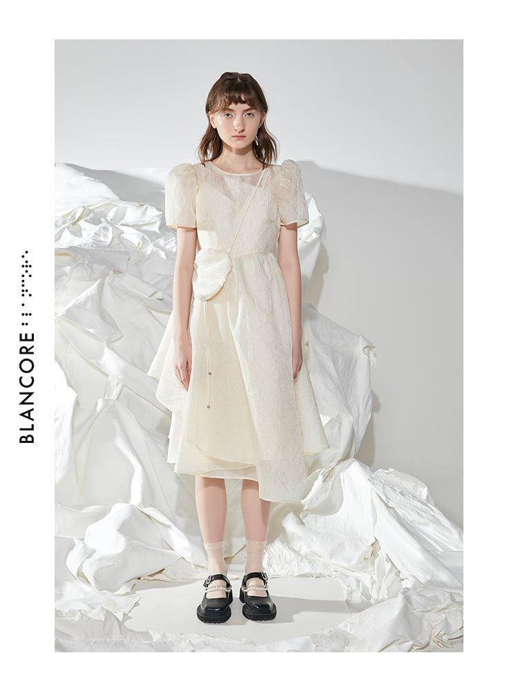 OVERLAPPING VOLUME DRESS