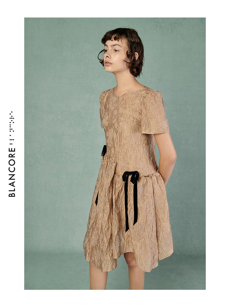 TEXTURED YARN A-SHAPE DRESS