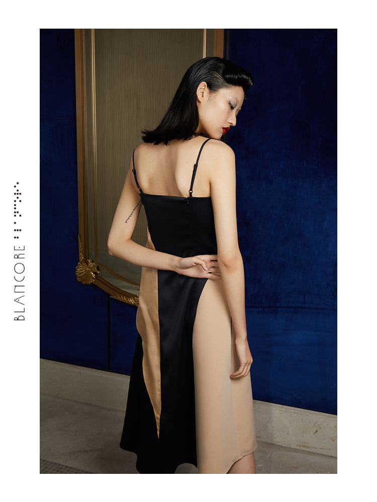 THREE-DIEMENSIONAL PLEATED SUSPENDER DRESS