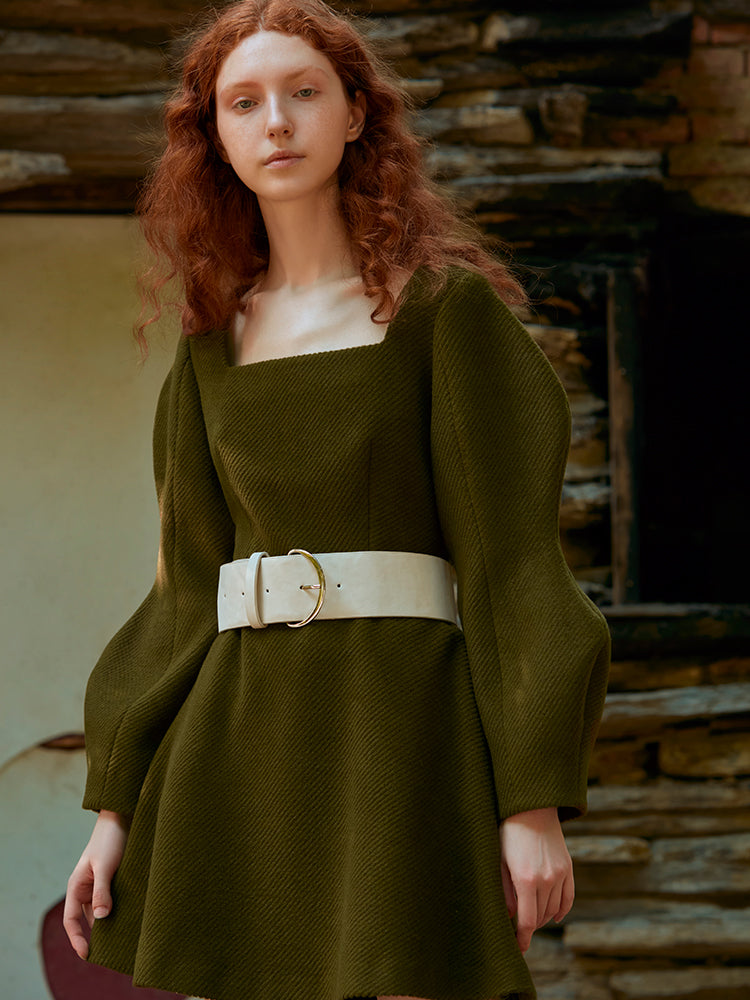 SQUARE COLLAR DRESS WITH CUVERD SLEEVE