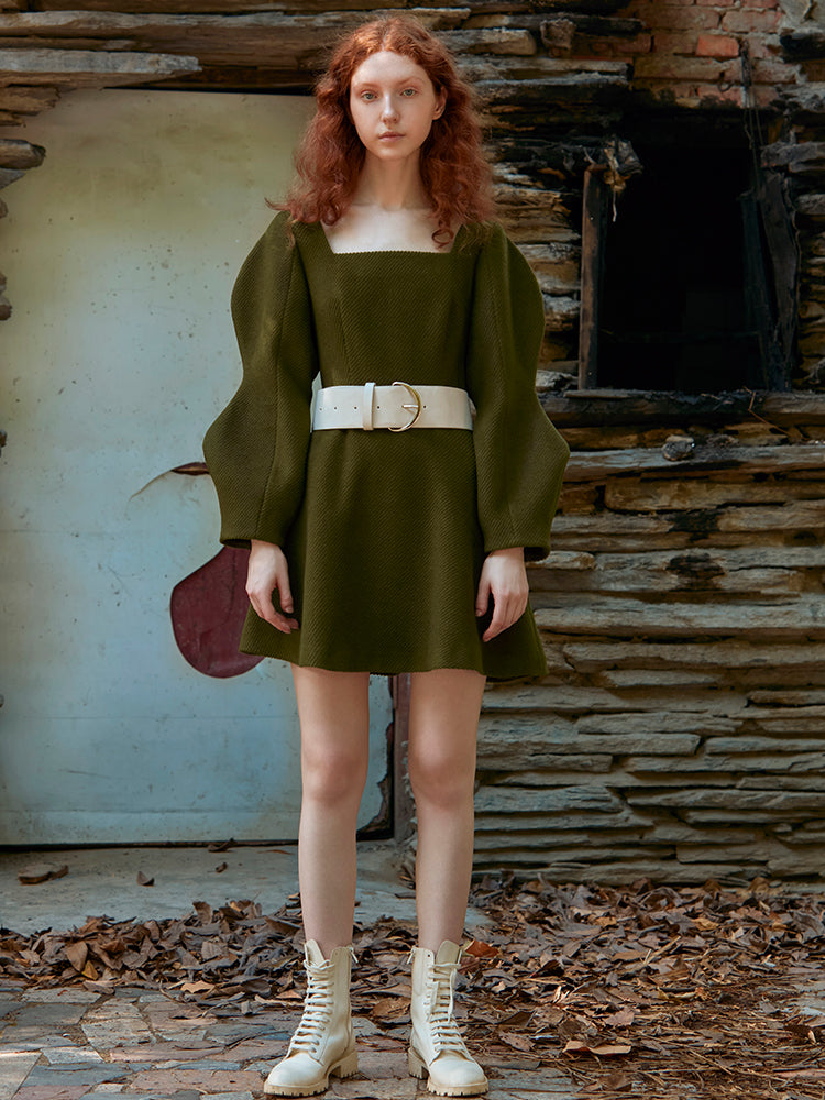 SQUARE COLLAR DRESS WITH CUVERD SLEEVE