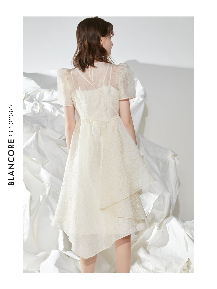 OVERLAPPING VOLUME DRESS