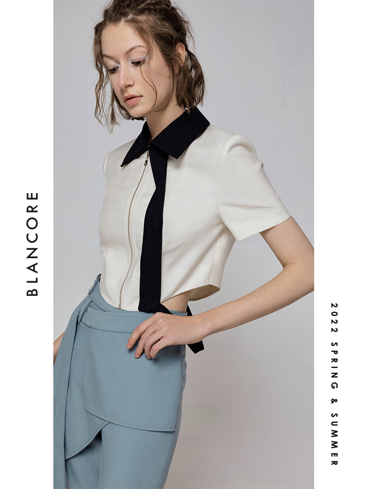 Cropped Shirt With Black Collar And tight Waist Detail