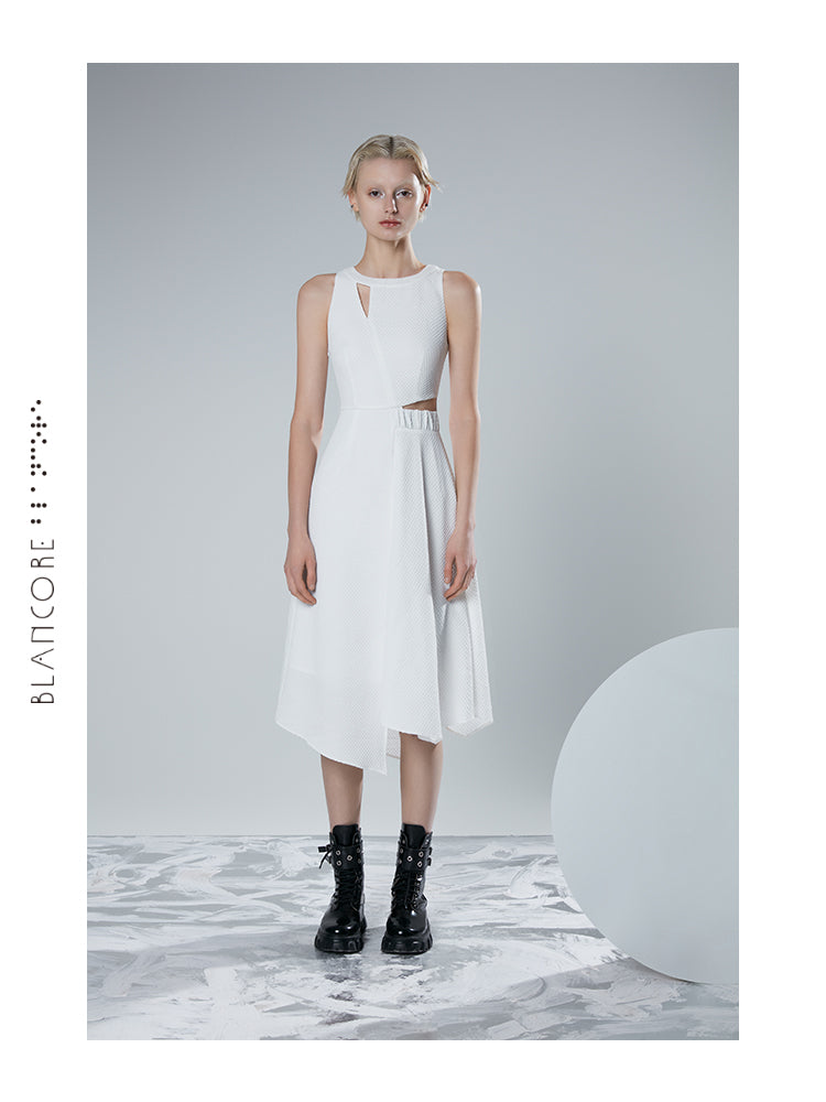 ASYMMETRICAL DRESS WITH HOLLOWN-OUT WAIST