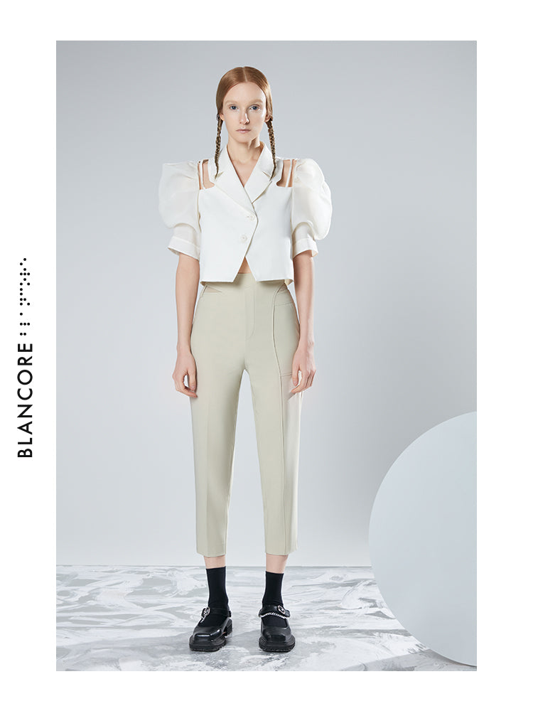 HOLLOWED-OUT SPLIT TOP