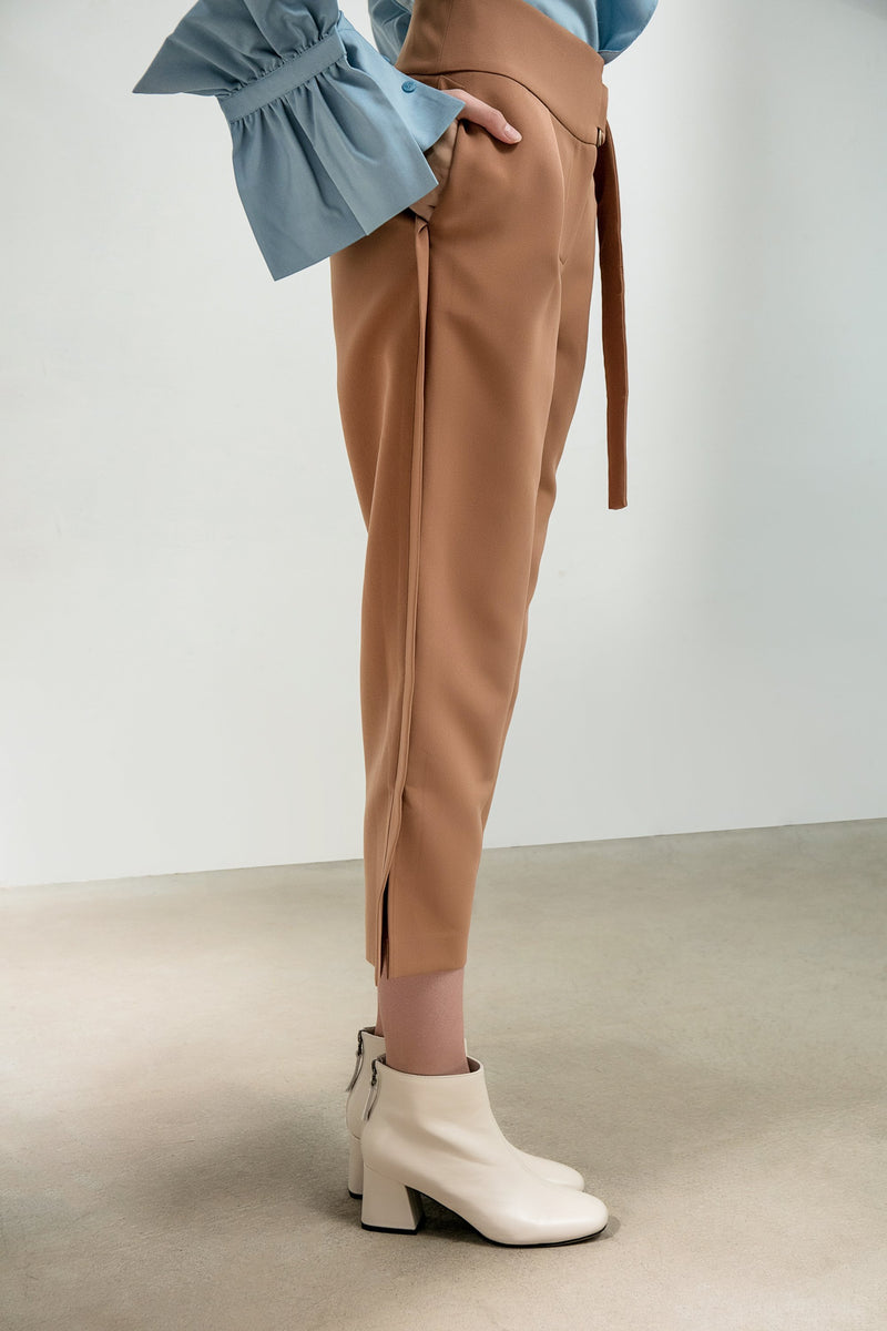 Asymmetrical Belt Cropped Trousers - BLANCORE