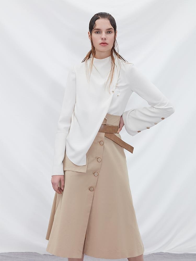 Asymmetrical Top With Brooch - BLANCORE