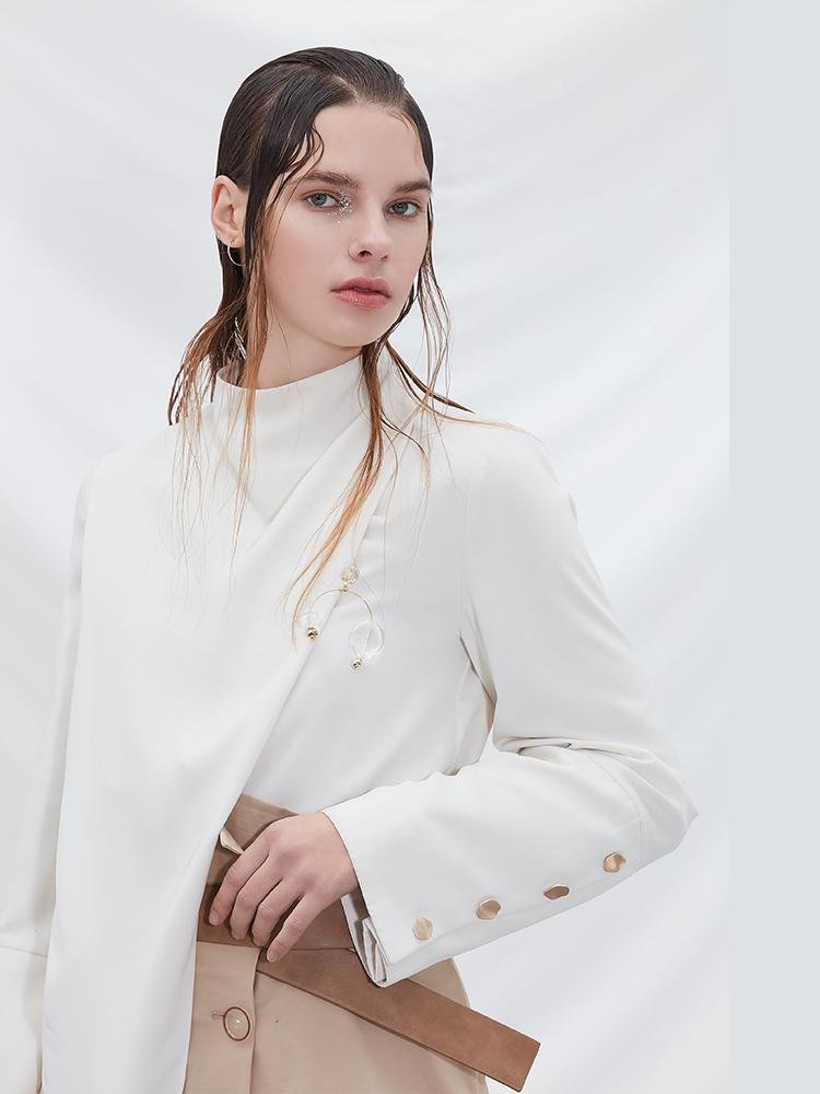 Asymmetrical Top With Brooch - BLANCORE